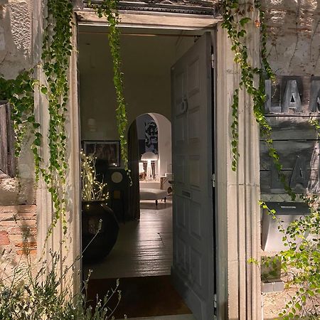 La Maison Sur La Place Penne-d'Agenais ภายนอก รูปภาพ