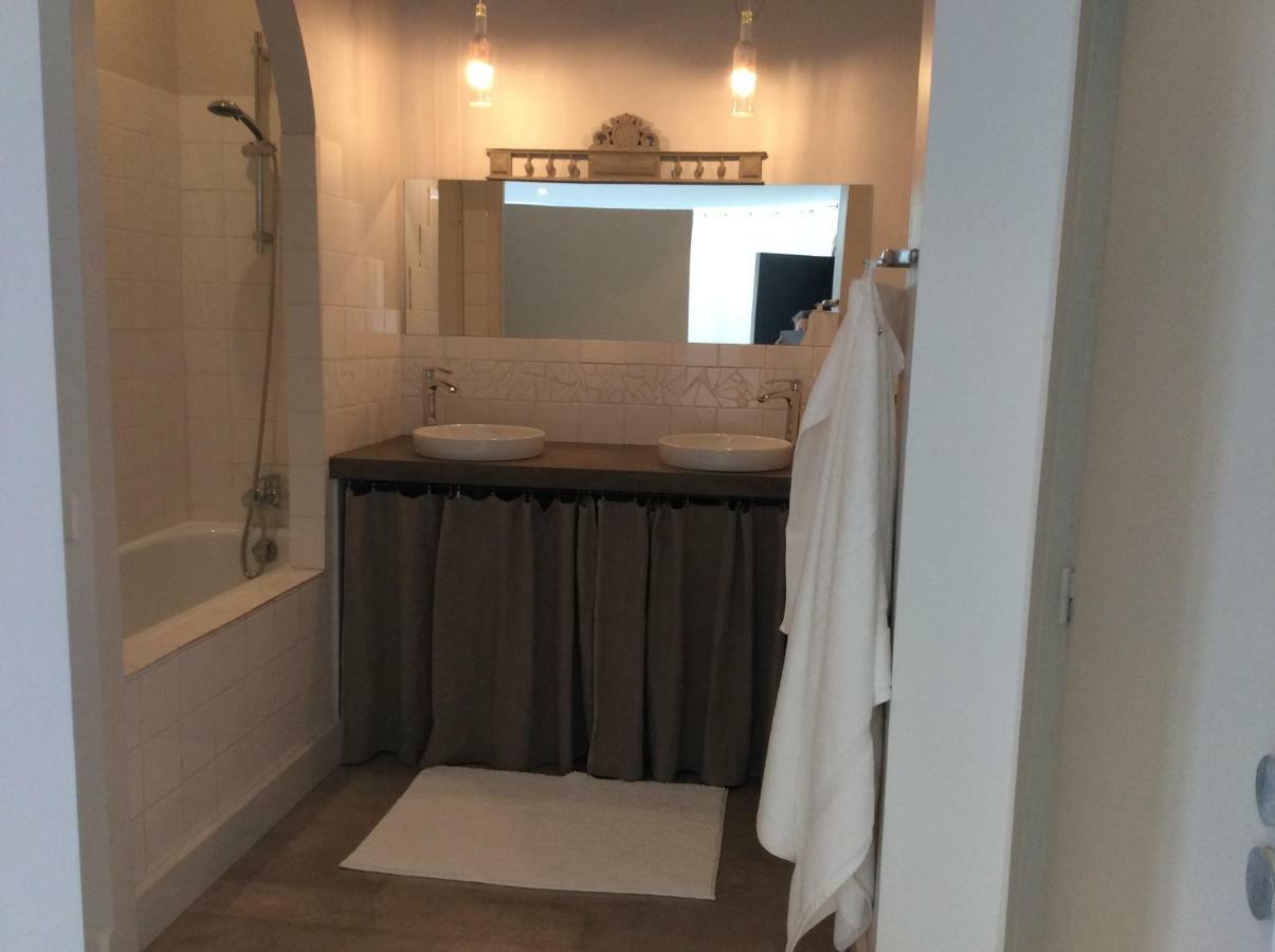 La Maison Sur La Place Penne-d'Agenais ภายนอก รูปภาพ