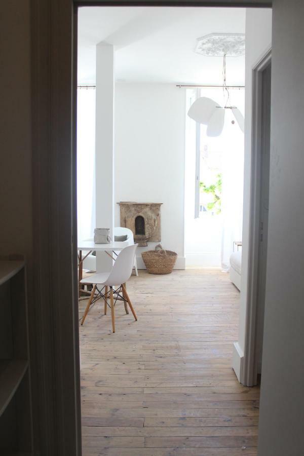 La Maison Sur La Place Penne-d'Agenais ภายนอก รูปภาพ